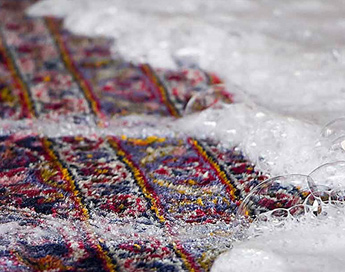 خدمات تخصصی قالیشویی در قالیشویی اندیشه قم 